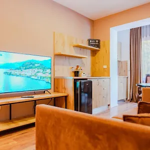 Bejartapartment2 Tiran
